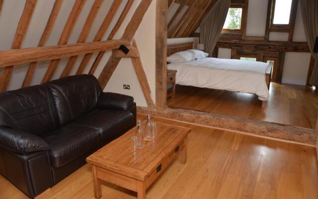 Sabine Barn BB