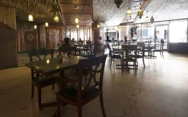 iLodge  Main Bazaar