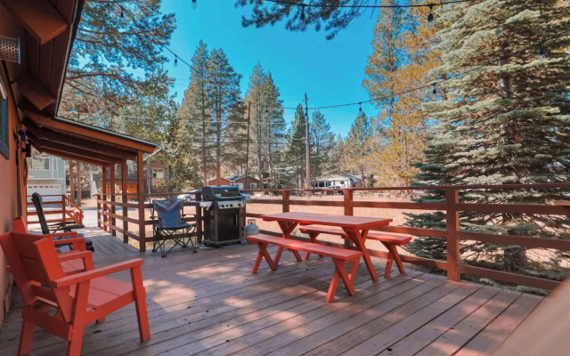 Christmas Valley Chalet Tahoe Adventure Awaits!