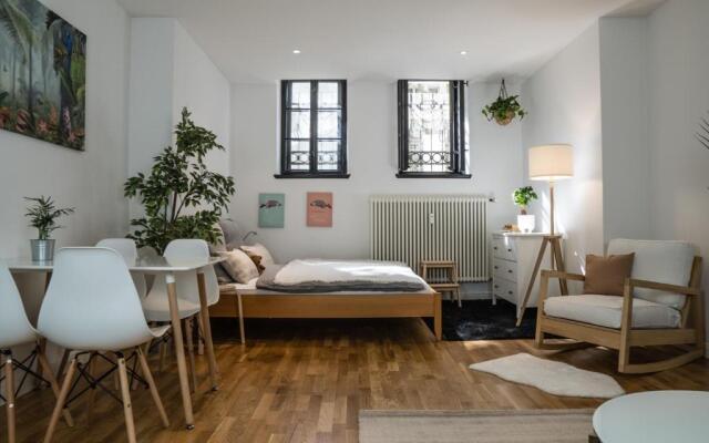 FULL HOUSE Studios - The Jungle Apartment - NETFLIX, WiFi inkl