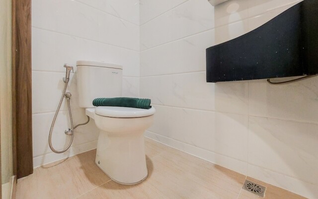 Warm And Nice Studio Room Sky House Bsd Apartment