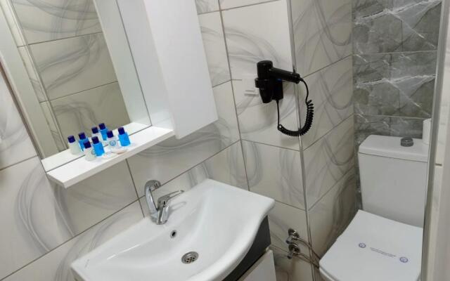 Çiçek Hotel