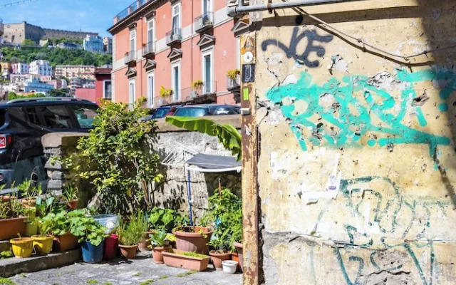 Brombeis Double Bedroom Center by Napoliapartments