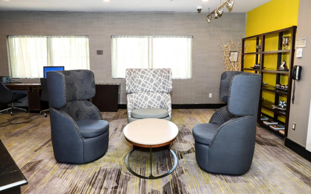Courtyard by Marriott Toronto Brampton