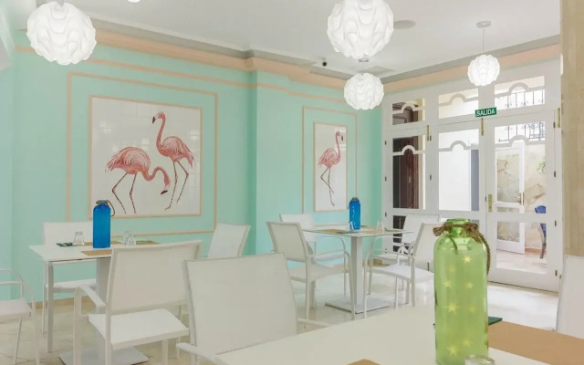 Klayman Olivina Aparthotel