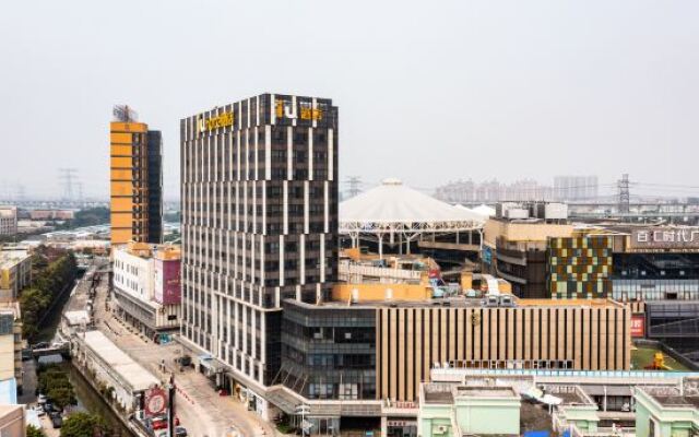 IU Hotels·Zhongshan Xiaolan Parkway Plaza