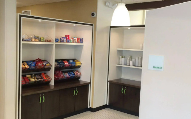 Holiday Inn Greensboro Coliseum by IHG