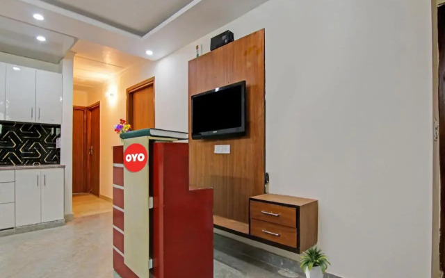 OYO Flagship 70115 King Stay