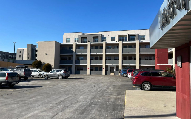The Metropolitan Inn