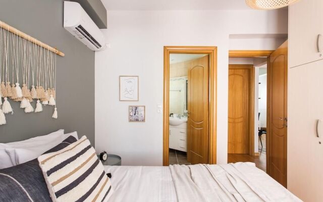 UPSTREET Delightful 1BD Apt in Plaka
