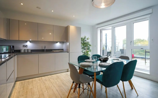 Serenity by the Water 3 bedroom London