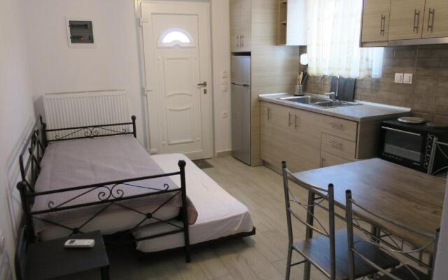 Toula' s Village Apartment