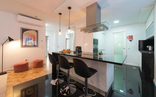 Bruno'S Downtown Apartment