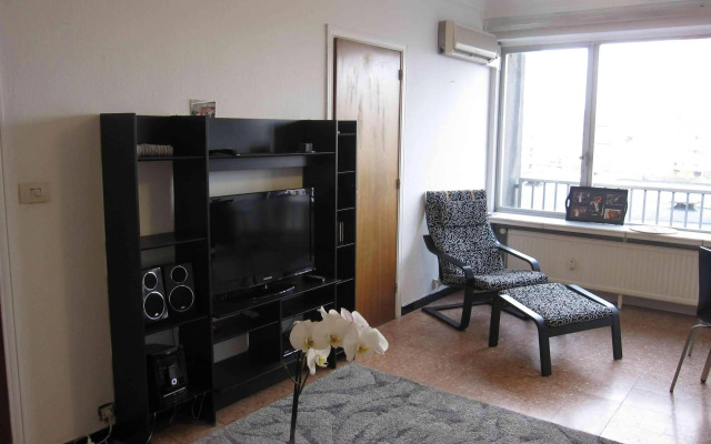 Kennedy - Studio 1st Floor - ZEA 39151