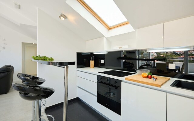 Blue Bay Apartment