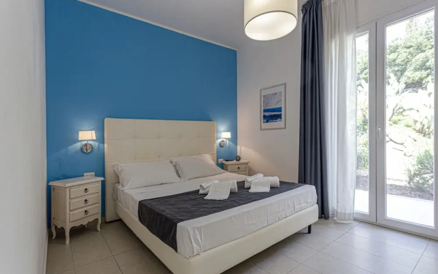 Small Luxury Apartment With Pool