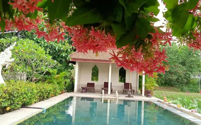 Ayutthaya Garden River Home