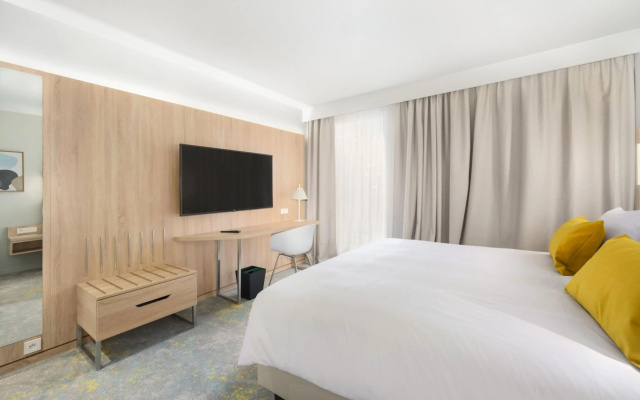Courtyard by Marriott Paris Charles de Gaulle Central Airport - Image 3