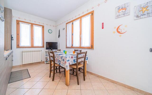 Apartment in Villa 2 to 4 Persons With Large Garden "stella"