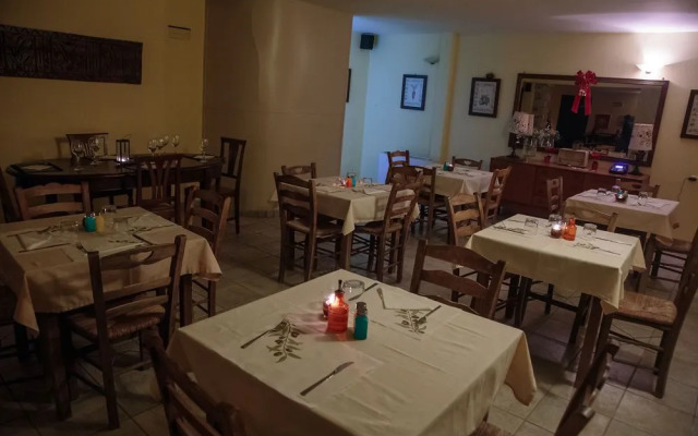 Ntouana Hotel
