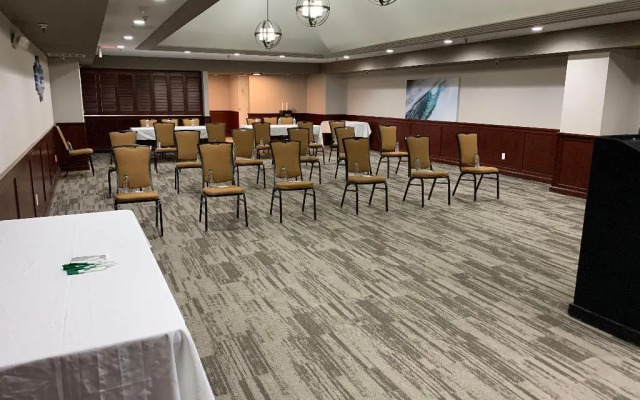 Courtyard by Marriott Modesto