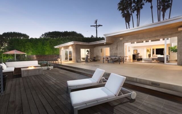 Villa High Views