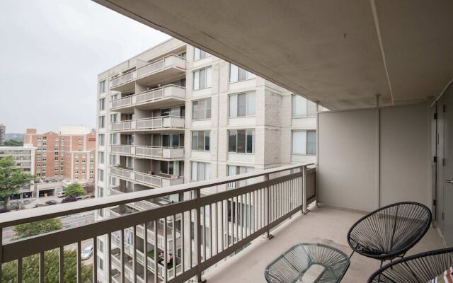 Wonderful Apt Crystal City with Gym
