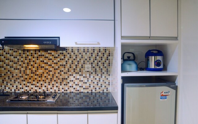 Cozy Studio Room Tamansari The Hive Cawang Apartment By Travelio