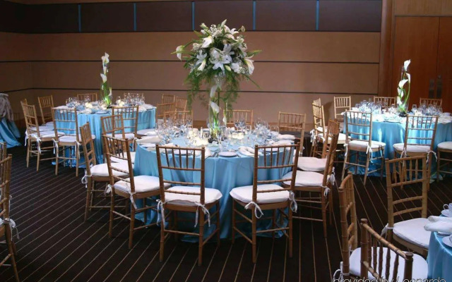DoubleTree by Hilton Chicago - Arlington Heights