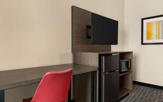 Ramada by Wyndham Marina