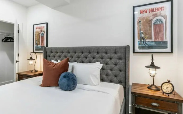 Chic 4BR Condo in California Building