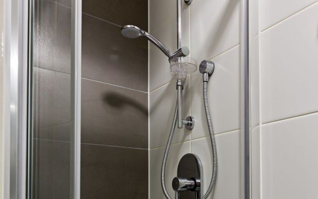 Pure CityStay Paris Gardens