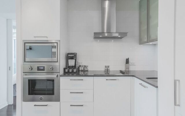 Noel Suites - York and Harbour St.