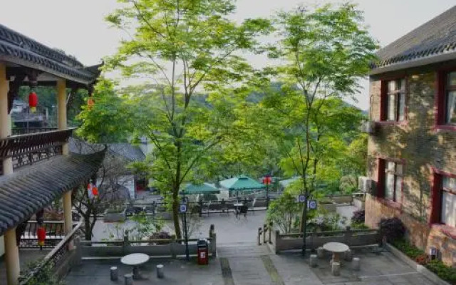 Rui Hong Hotel & Resort