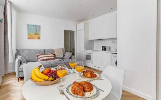 Bright 1BR Near Seine & Eiffel Tower