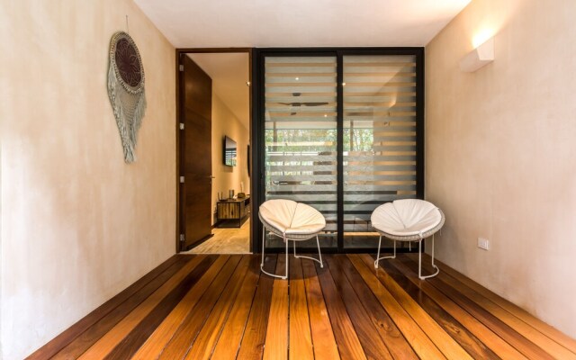 Bungalos Luxury B102 By Lockey