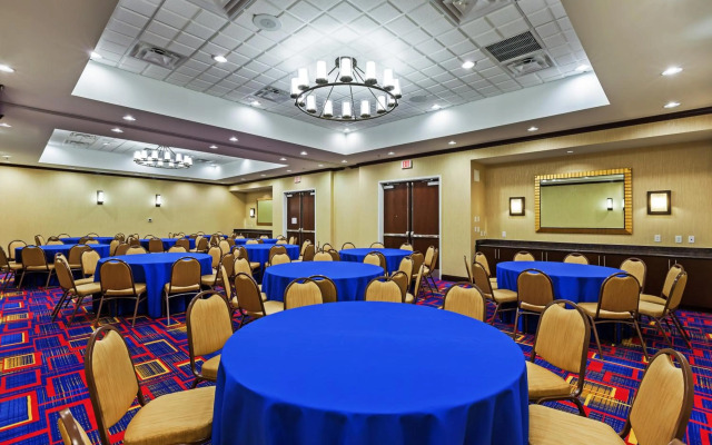 Clarion Hotel The Colony - Plano West