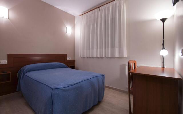 U-Hotel Dario Lugo