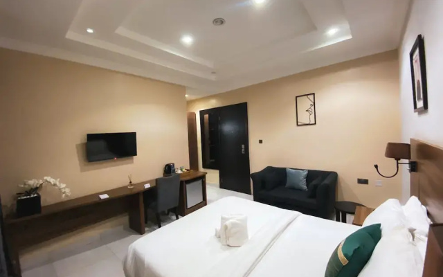 AGA WOODS Hotels
