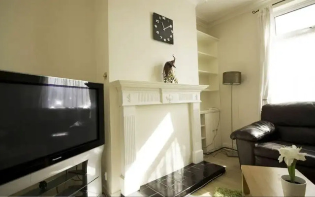 RoomTel - Brook House