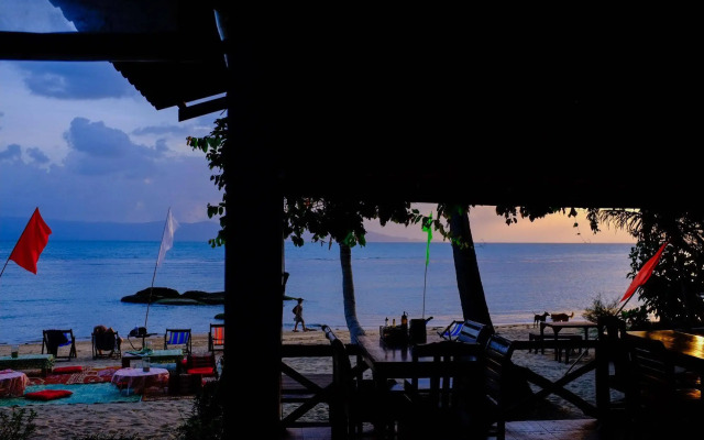 Thaniza Beachfront Resort