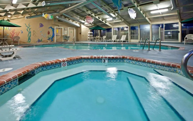 Baymont Inn & Suites Litchfield