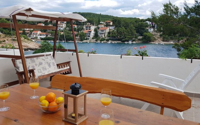 Apartments Jakov