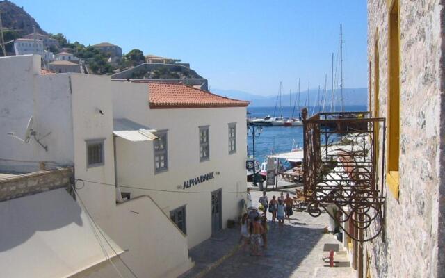 Glaros Guesthouse