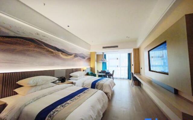 Shibing Green Island Hotel