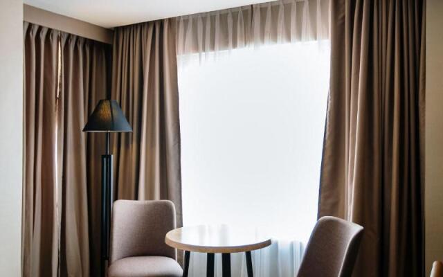 Zuri Hotel