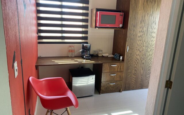 El Jardín De En Medio