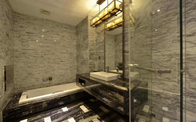 Puli Ease Hotel