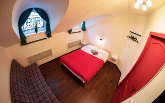 Attic Hostel Saint Petersburg