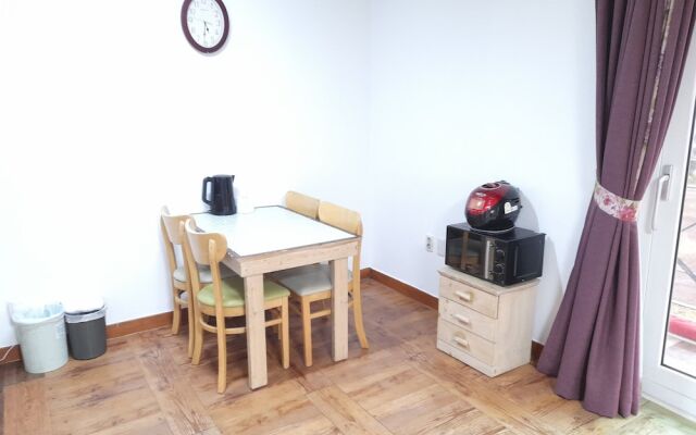 Lime Orange Vill Pension